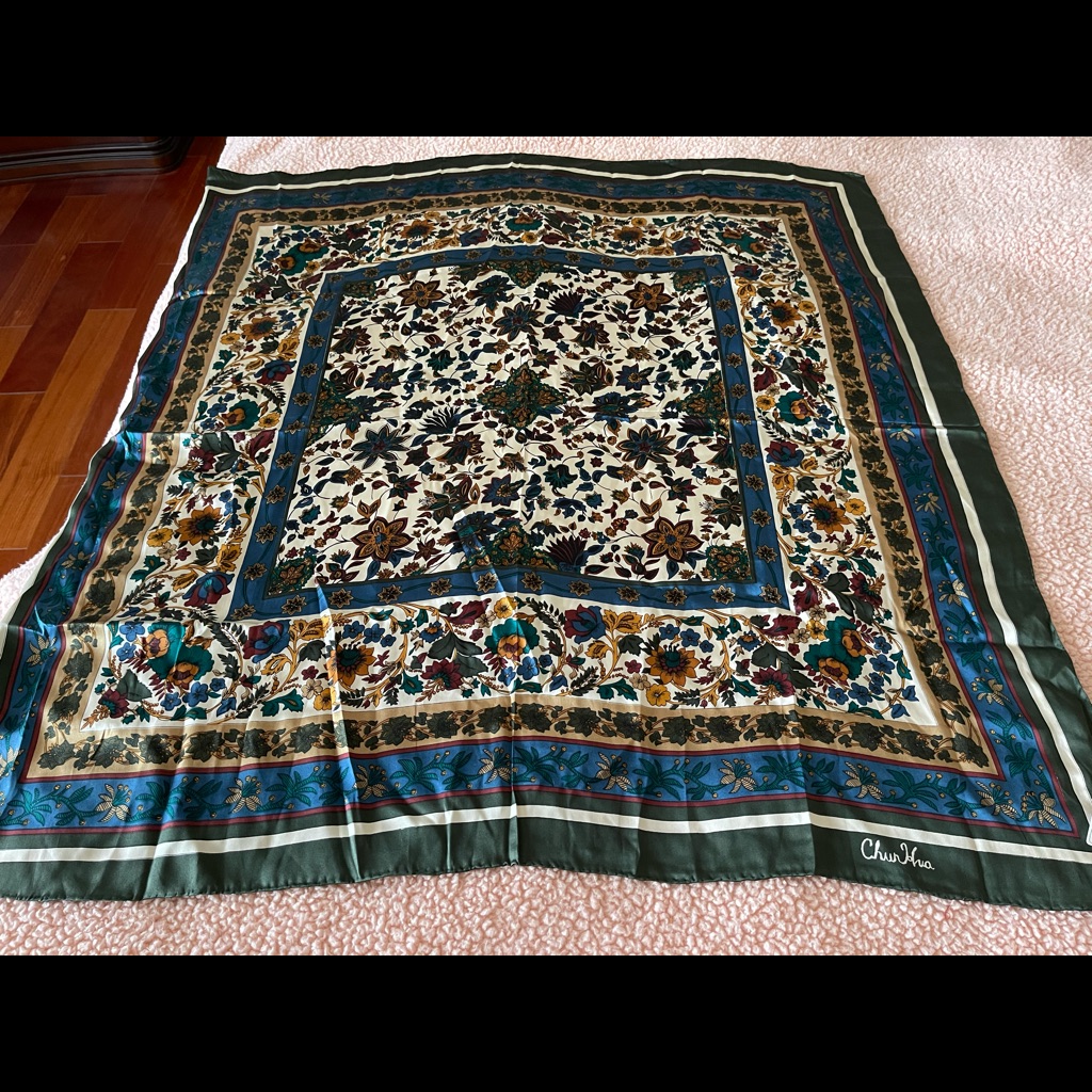 100 Silk Scarf 41X 41 100 Silk Scarf 41X 41